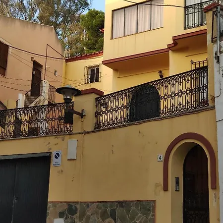 Fabulosa Casa Del Arbol * Malaga
