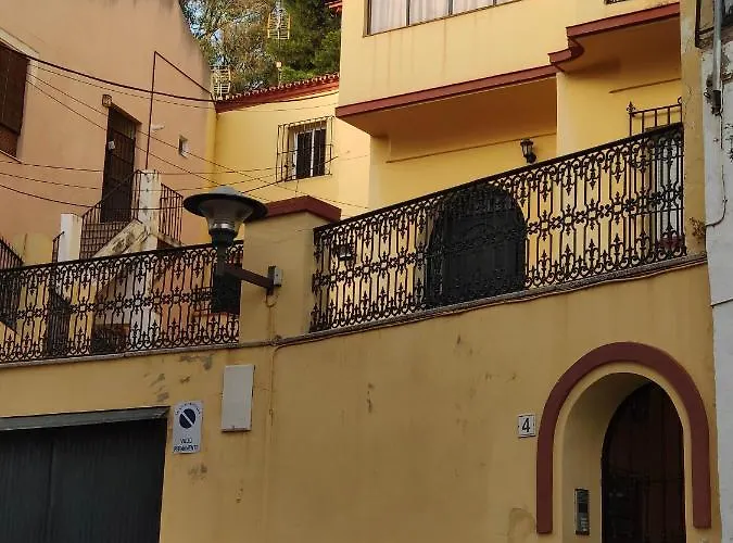 Fabulosa Casa Del Arbol * Málaga