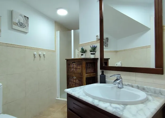 Fabulosa Casa Del Arbol Apartment Málaga